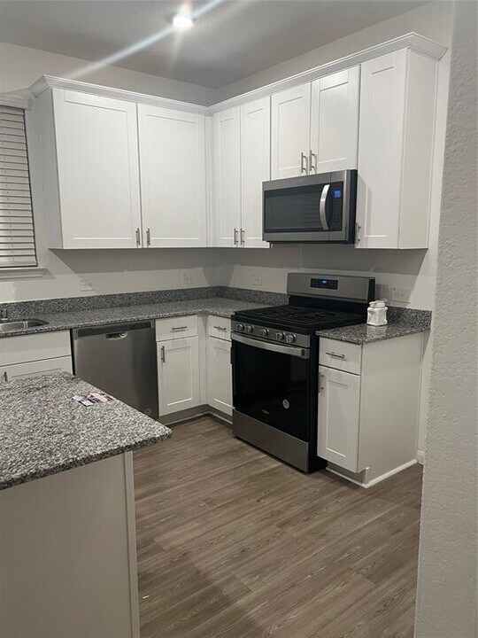 5414 Balerna St in Spring, TX - Building Photo