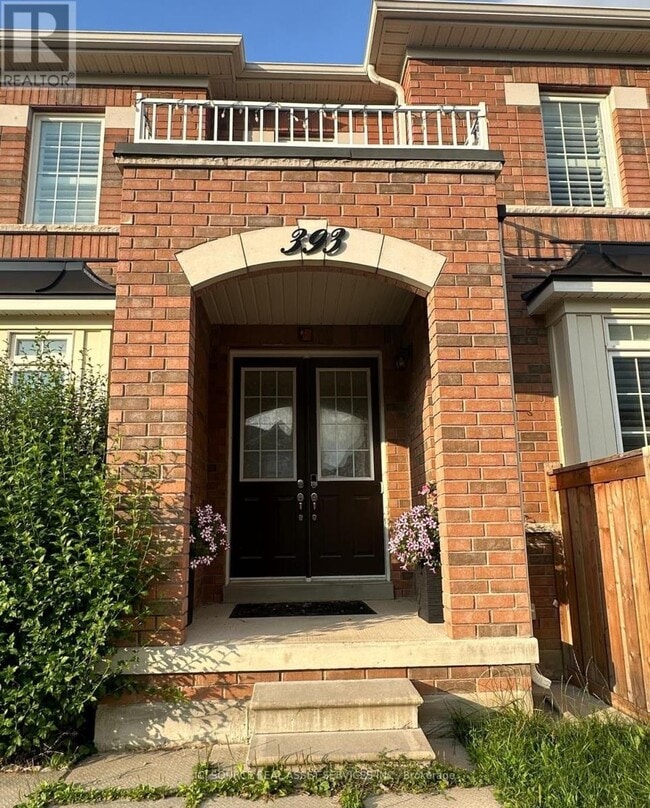 property at 393 Royal W Dr