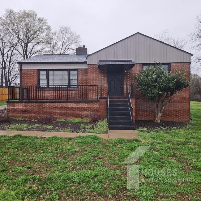 property at 8 Dargan St