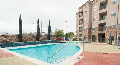 AveCDC Station in Houston, TX - Building Photo - Building Photo