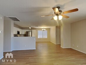 43722 Bedford Dr in Maricopa, AZ - Foto de edificio - Building Photo