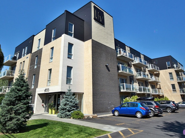 property at 855 Tiffin Ch