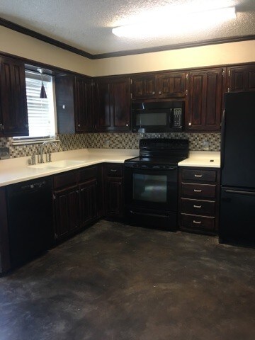 1402 S 12th St in Waco, TX - Building Photo