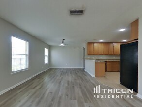 656 Sunny Stroll Dr in Middleburg, FL - Building Photo - Building Photo