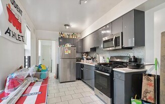 1604 W Montgomery Ave in Philadelphia, PA - Building Photo