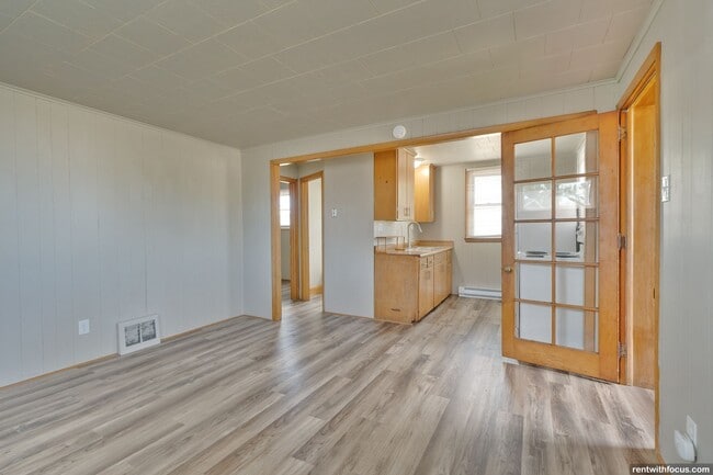 227 Garfield Ave in Menasha, WI - Building Photo - Building Photo