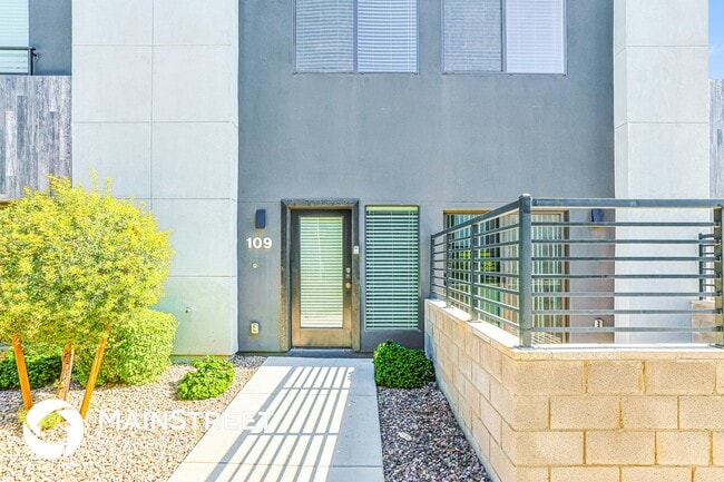 property at 1119 S Stapley Dr