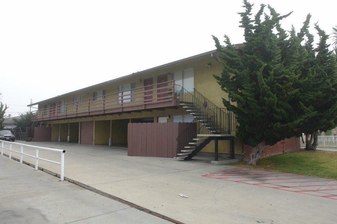 41 Maple St in Salinas, CA - Foto de edificio