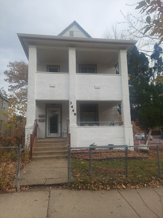 3449 Longfellow Ave, Unit 1