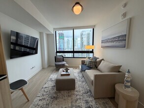 225 N Miami Ave, Unit SI FL34-ID1471177P in Miami, FL - Foto de edificio - Building Photo