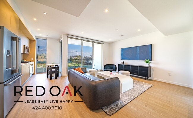 property at 1550 Lincoln Blvd