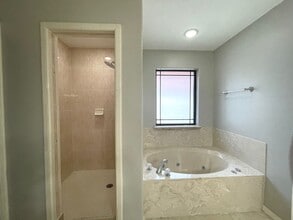 4901 La Vista St in McAllen, TX - Building Photo - Building Photo