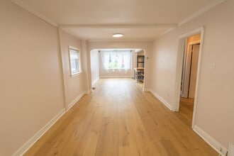 15 Dalecrest Dr in Toronto, ON - Building Photo - Building Photo