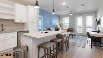 1000 Western Breeze Circle, Unit 3-410 in Davenport, FL - Building Photo
