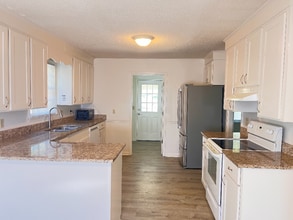 343 Guildford Cir in Florence, SC - Building Photo - Building Photo