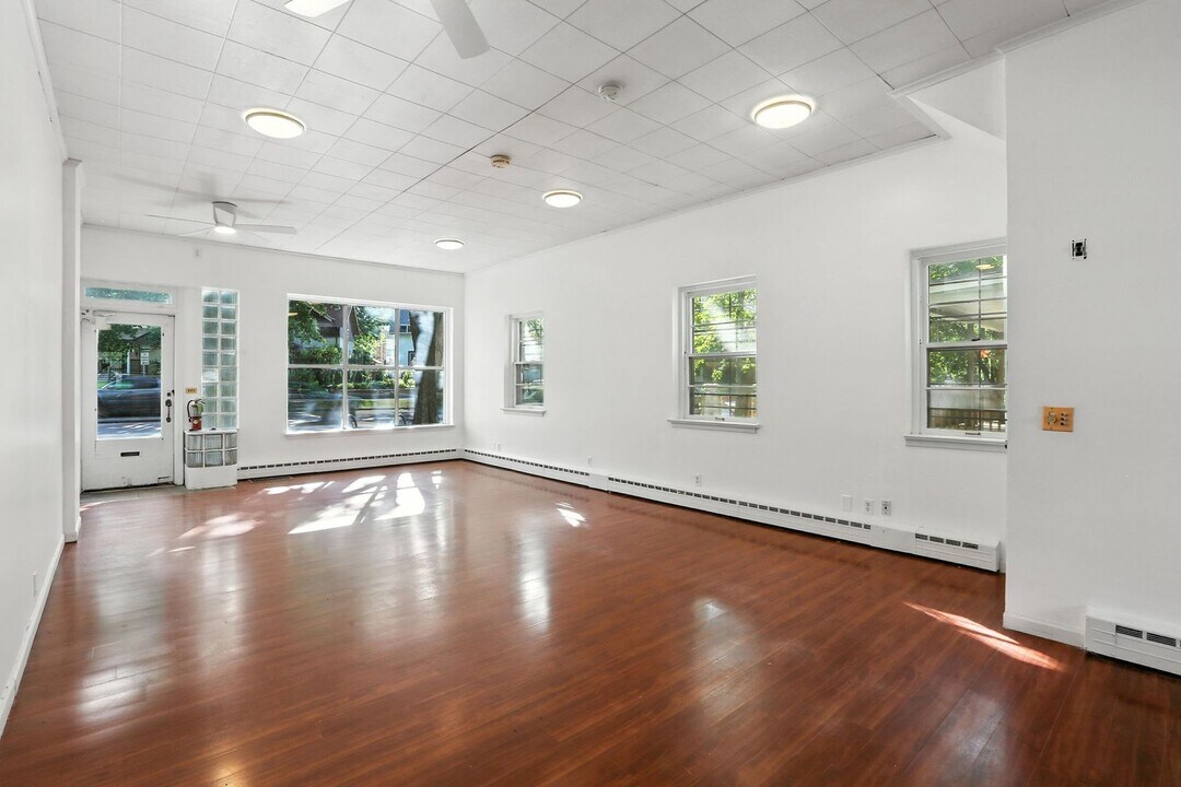4141-4143 Minnehaha Ave in Minneapolis, MN - Building Photo