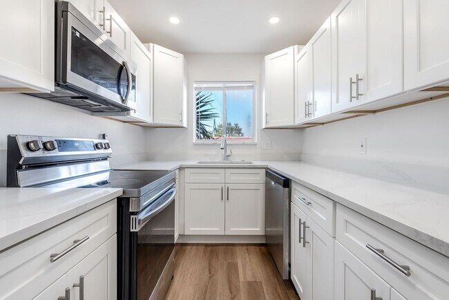 property at 1410 S Federal Hwy