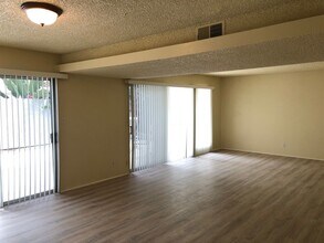947-949 Sand Ct in Ventura, CA - Building Photo - Building Photo