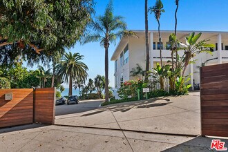 27400 Pacific Coast Hwy in Malibu, CA - Building Photo - Building Photo