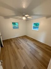 401 Chickasaw Ave. in Washington, OK - Building Photo - Building Photo