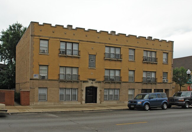 2735-2739 N Laramie Ave in Chicago, IL - Building Photo - Building Photo