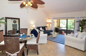 1484 SW Silver Pine Way in Palm City, FL - Building Photo - Building Photo