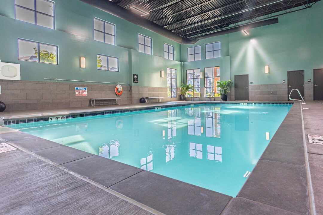 Waterview Crossing Apartments in Des Moines, WA - Foto de edificio