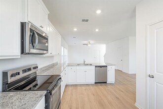 120 Paria Ct in Jarrell, TX - Building Photo - Building Photo