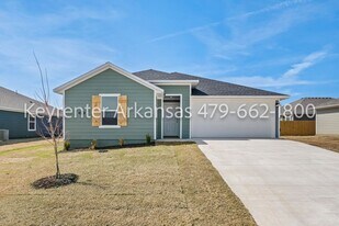 530 Mac St in Prairie Grove, AR - Building Photo