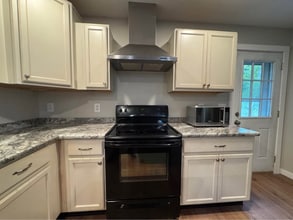 15 McGrath Dr in Raymond, ME - Building Photo - Building Photo