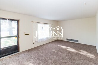 913 N 16th Ave in Yakima, WA - Building Photo - Building Photo