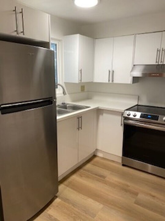 730 N Eucalyptus Ave, Unit 2 in Inglewood, CA - Building Photo