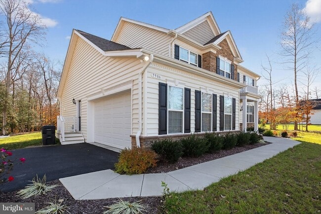 7986 Benjamin Stoddert Ct in La Plata, MD - Foto de edificio - Building Photo