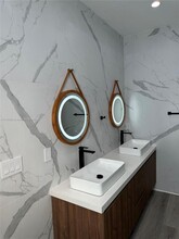 4661 SW 32nd Ave in Fort Lauderdale, FL - Building Photo - Building Photo