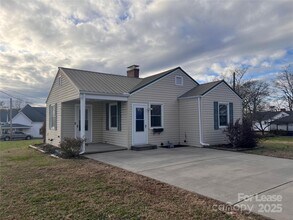 214 Mulberry Rd in Grover, NC - Building Photo - Building Photo