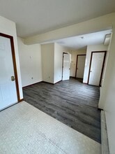 49 Ledyard Ave in Groton, CT - Building Photo - Building Photo