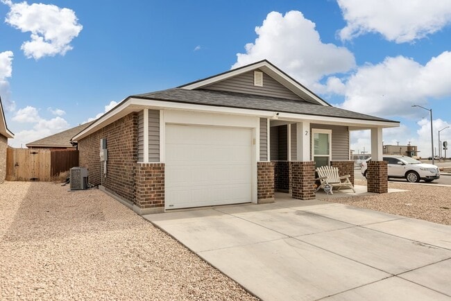 2 Maverick Dr in Odessa, TX - Building Photo - Building Photo