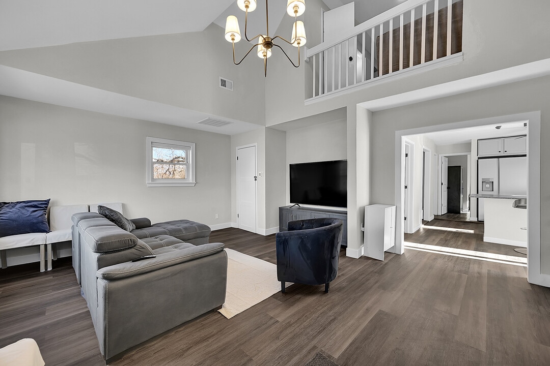 600 Hickory St in Hudson, CO - Building Photo