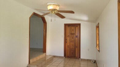 528 NW 44th Ave in Miami, FL - Building Photo - Building Photo