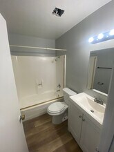 10732 E Exposition Ave in Aurora, CO - Foto de edificio - Building Photo