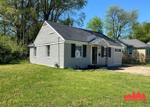 2302 Alameda Ave in Memphis, TN - Building Photo - Building Photo