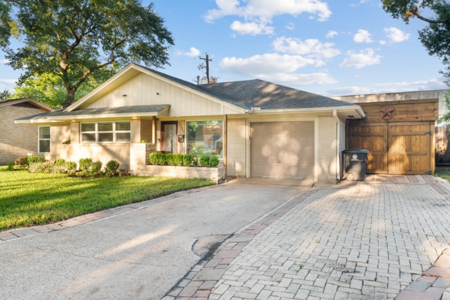 1723 Knightwick Dr in Houston, TX - Building Photo - Building Photo