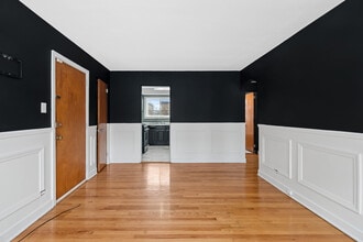 8949 S Blackstone Ave in Chicago, IL - Building Photo - Building Photo