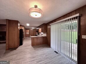 5506 Woodland Dr in Douglasville, GA - Building Photo - Building Photo