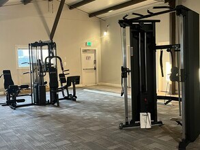 Garden West One Apartments in Yuba City, CA - Foto de edificio - Building Photo