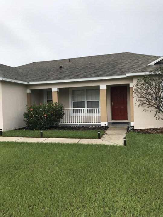 2409 Serenity Bend in Kissimmee, FL - Building Photo