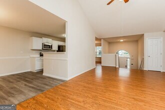 5009 Grist Mill Dr in Villa Rica, GA - Building Photo - Building Photo