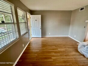 1321 Landon Ave in Jacksonville, FL - Building Photo - Building Photo