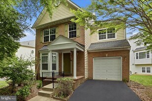 504 Autumn Wind Way in Rockville, MD - Building Photo
