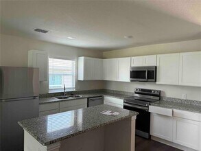 404 Munson St in Denison, TX - Building Photo - Building Photo